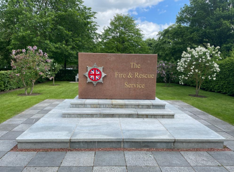 Today is the <a href="/FireMemTrust/">Firefighters Memorial</a> Annual Service of Remembrance and Wreath Laying Service. On behalf of <a href="/NFCC_FireChiefs/">National Fire Chiefs Council</a> and <a href="/UKFireCadets/">🚒UK Fire Cadets 🚒</a> NFCC's Vice Chair Rick Hylton will lay a wreath in the Firefighters Memorial Garden as we honour those who gave their lives protecting others.