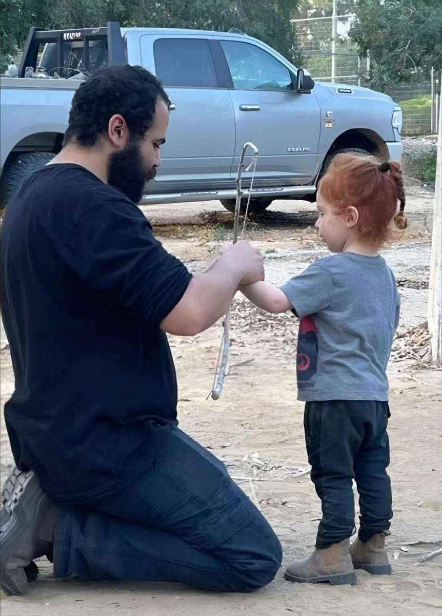 Ariel Bibas was supposed to go to first grade today 
to run, play, learn,
simply live. 

Today, September 1st 
While parents were happy to accompany their children this morning, there is one father who is left with nothing and a black hole in his heart.💔