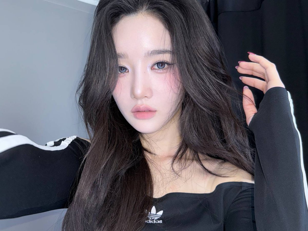 tripleS AAA ユヨン Objekt A208a tripleS AAA ユヨン Objekt A208a TripleS AAA YooYeon Atom01 Special