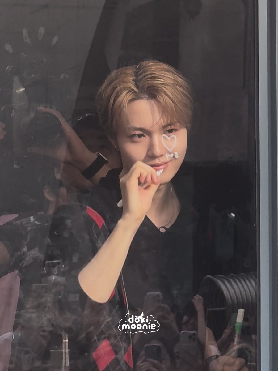 _dkmn_'s tweet photo. 250901 POP UP

🤍

#ドヨン #DOYOUNG #도영 
#TREASURE #트레저 https://t.co/hMe4AIo4Ae