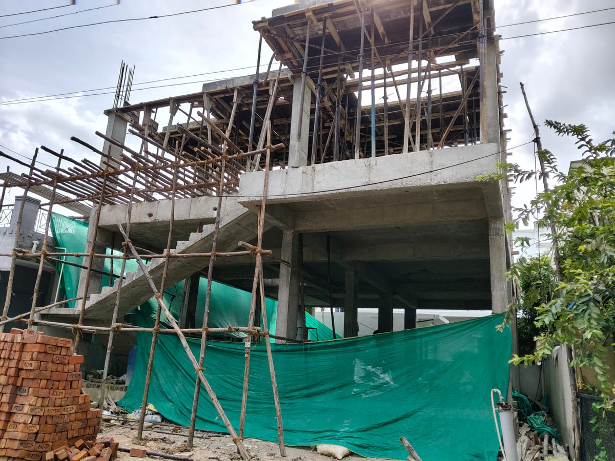 yshyamk's tweet photo. @ZC_LBNagar
- GHMC Grievance ID # 2505255277703 First complaint was given when the Illegal construction started on 25/5/25. For name's sake the Corrupt ACP, Mr.Krishna Mohan served notice three months back. With the help of corrupt ACP first floor slab was laid on Sunday, 31/08 https://t.co/L15PyYfRdi