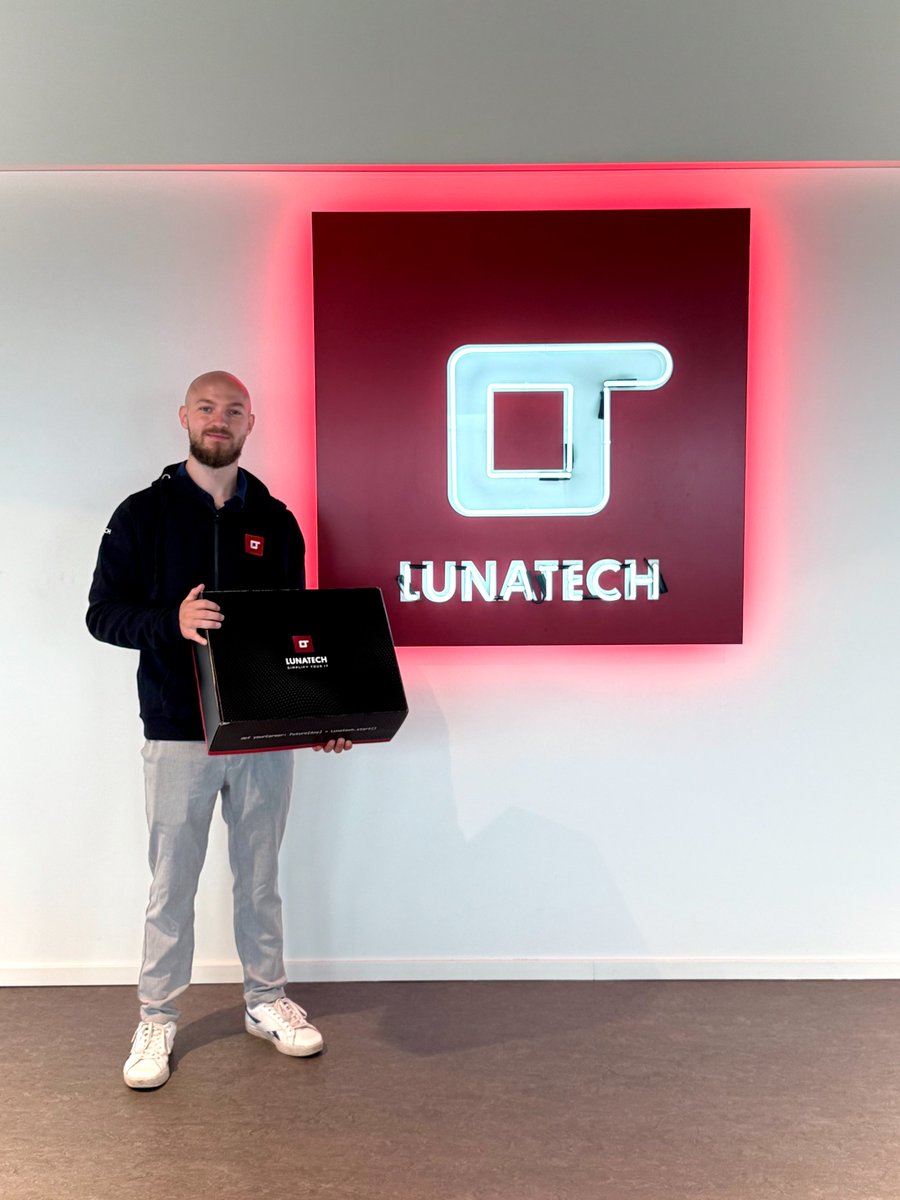 Today we welcomed a new colleague, Benjámin Csontó, to the Lunatech team! 🙌
Welcome aboard, Benjámin! 🥳
