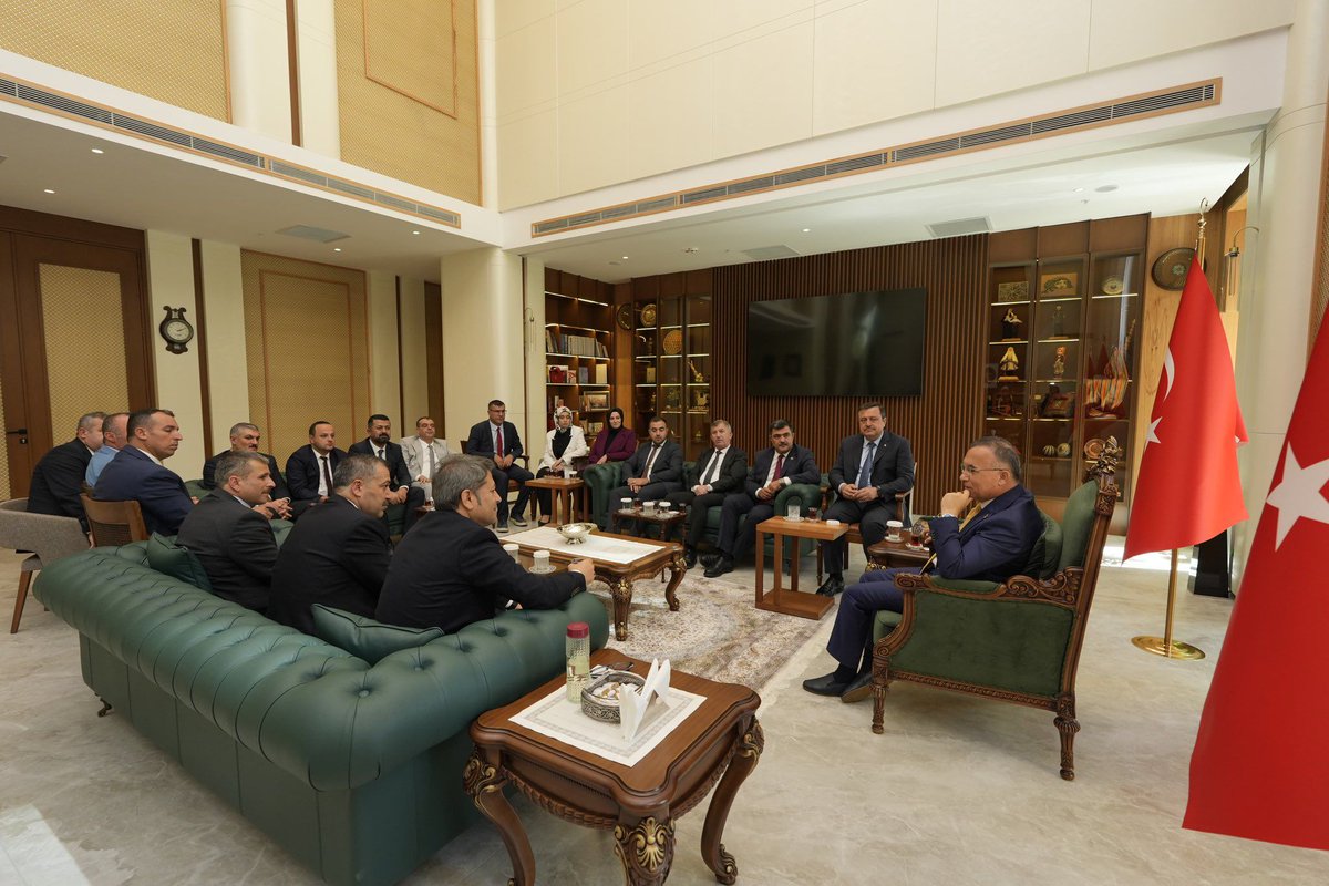 İl Başkanımız Sayın Fatih Muhaddis Fedaioğlu, Milletvekilimiz Sayın Ali Şahin, İl Kadın Kolları Başkanımız Sayın Dilan Ensari Şahin, Şahinbey İlçe Başkanımız Sayın Mehmet Tiryaki, Şehitkamil İlçe Başkanımız Sayın İsmail Güler, Oğuzeli İlçe Başkanımız Sayın Hilmi Özbudak, Nurdağı