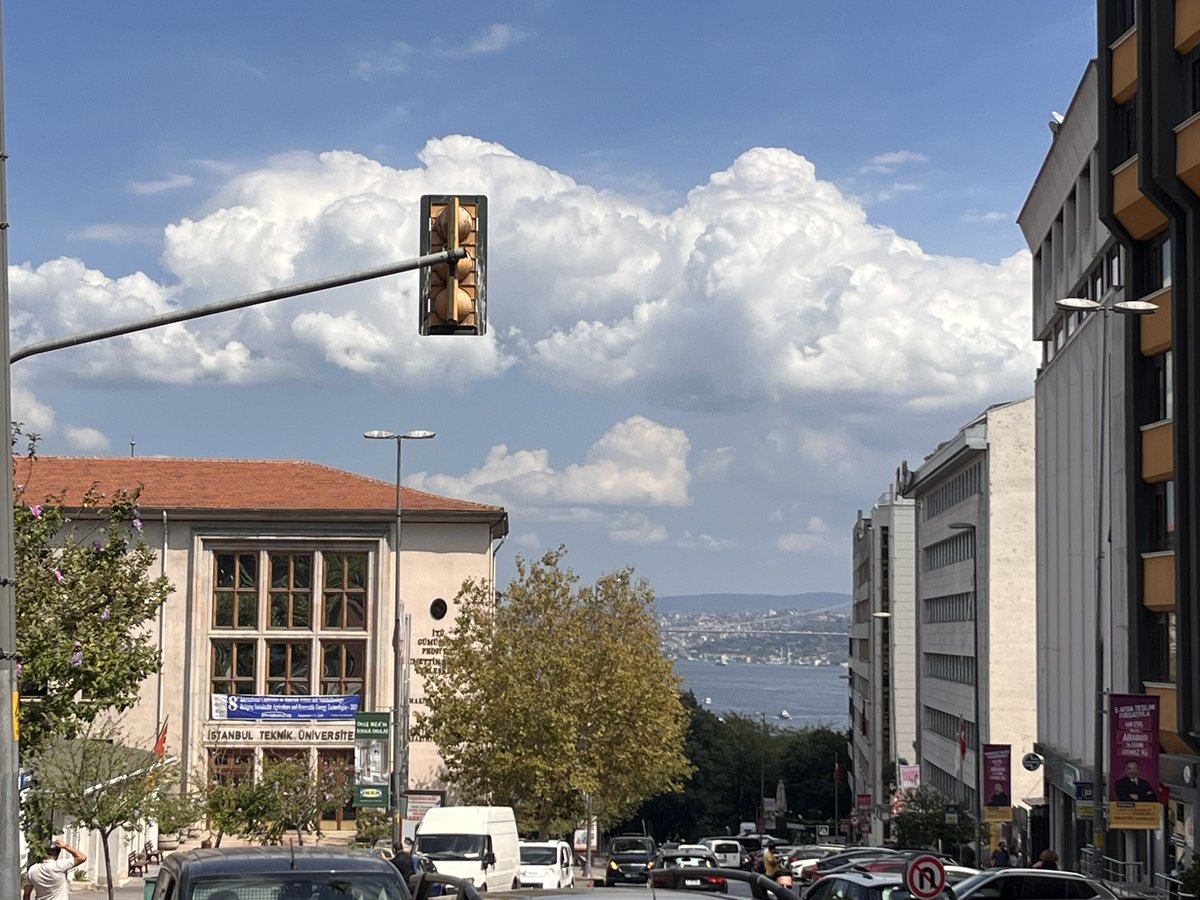 her bu yokuşu inişte gelen gümüşsuyu aşkı