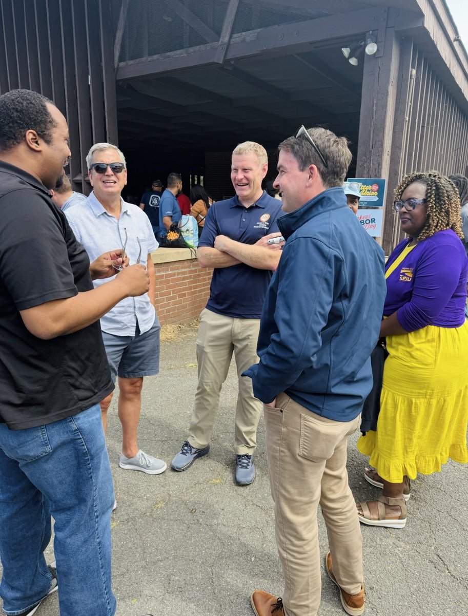 Had a great time at the <a href="/va_labor/">NoVALabor</a> picnic yesterday! 

Wishing everyone in Virginia a Happy #LaborDay! Here’s to good jobs, fair wages, and dignity in the workplace! #UnionStrong