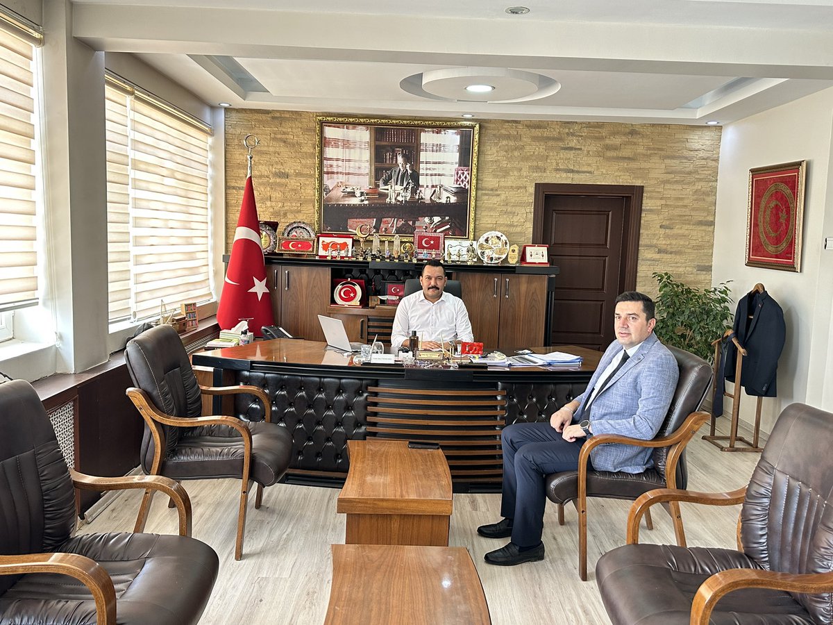 Muradiye Kaymakamlığı (@muradiyegovtr) on Twitter photo 📌İlçemizde görevli Hakim Halenur POLAT ve Adliye Yazı İşleri Müdürü Abdullah MARUFOĞLU,
📌Koop-İş Sendikası Van Şube Başkanı Ayhan ÖZBEK ve SYDV Müdürü Nurettin YAVRUTÜRK,
📌DMO Van Şube Müdürü Melkan YILDIZ, Kaymakamımız <a href="/FTTurkmenoglu/">Furkan Taha TÜRKMENOĞLU</a>’nu makamında ziyaret etti. 📌İlçemizde görevli Hakim Halenur POLAT ve Adliye Yazı İşleri Müdürü Abdullah MARUFOĞLU,
📌Koop-İş Sendikası Van Şube Başkanı Ayhan ÖZBEK ve SYDV Müdürü Nurettin YAVRUTÜRK,
📌DMO Van Şube Müdürü Melkan YILDIZ, Kaymakamımız <a href="/FTTurkmenoglu/">Furkan Taha TÜRKMENOĞLU</a>’nu makamında ziyaret etti.