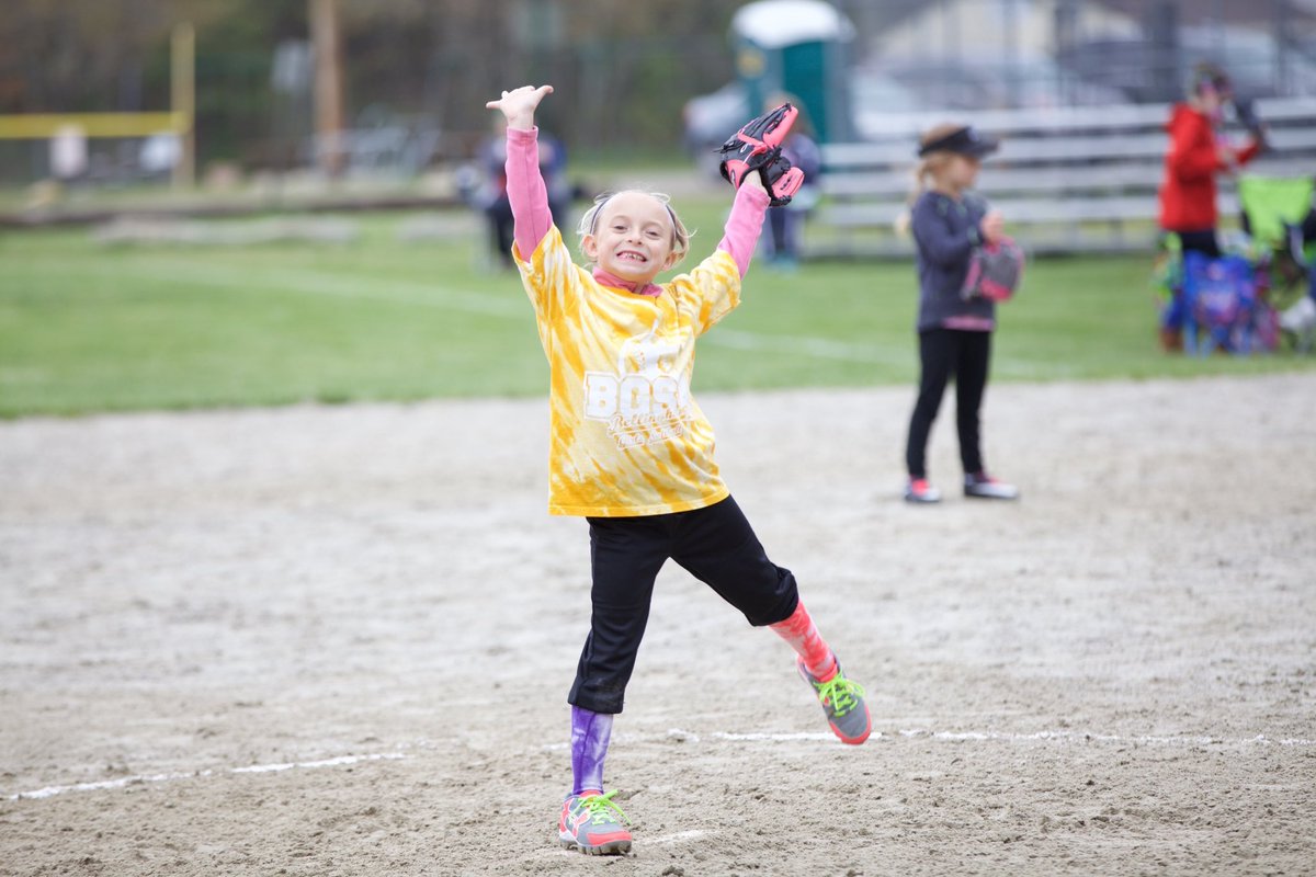 Happy September 1st! 💙🥎 Since I was little, softball has been my passion. Today, I’m beyond grateful for everyone who’s supported me and blessed for the chance to start this new chapter. #blessed #September1st
