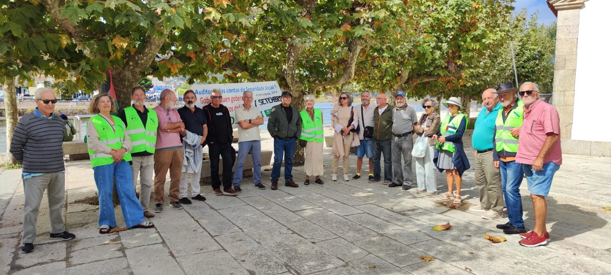 <a href="/modepen/">MODEPEN</a> Esta mañá a nosa compañeira <a href="/mercedespla/">mercedes rodal</a> co MODEPEN do #ValMiñor, reclamando unhas pensións públicas dignas, contra a fenda de xénero e pola auditoría da Seguridade Social. Porque os dereitos conquístanse na rúa! #PensiónsDignas #MODEPEN
