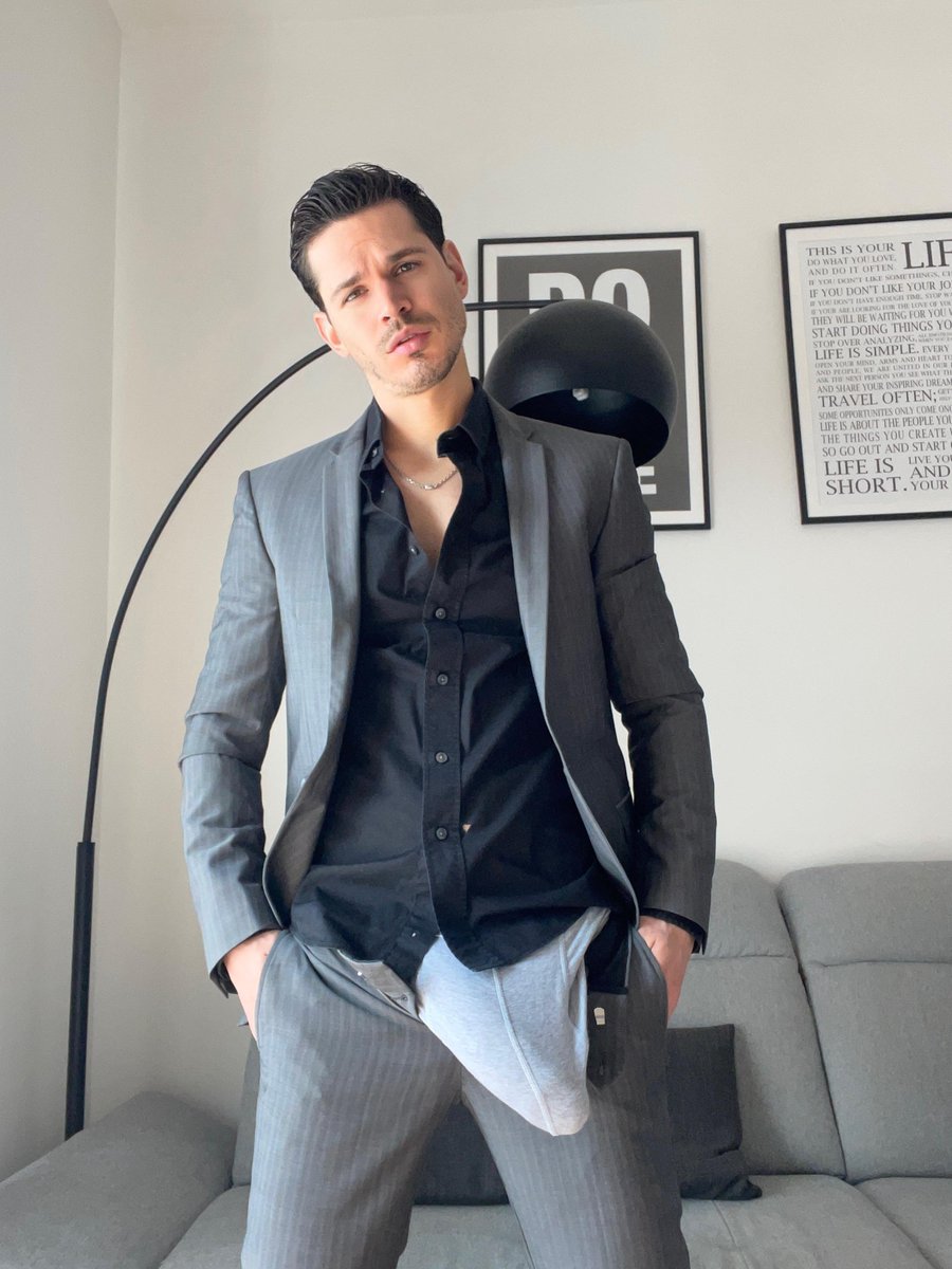 Who didn't get a pic in DMs today?