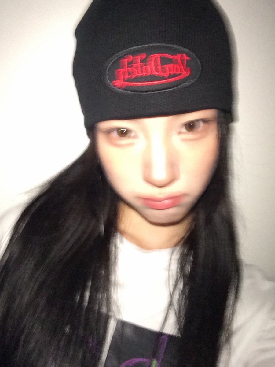 UNIS_offcl's tweet image. 비니윤하🫣

#UNIS #유니스 
#YUNHA #방윤하