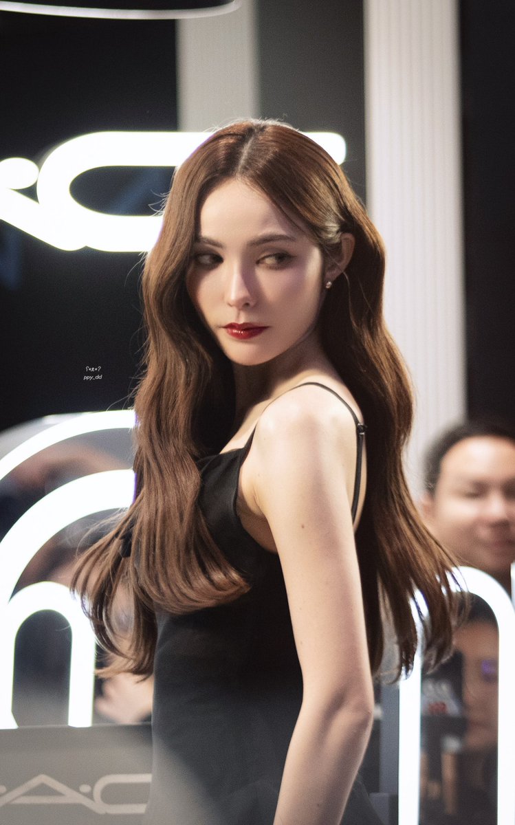 ppy_dd's tweet image. • 𝙿𝚎𝚛𝚏𝚎𝚌𝚝 🖤 #ชาล็อตออสติน 

STYLE YOUR LIPS MAC W CL
#MACLipStylingXCharlotte