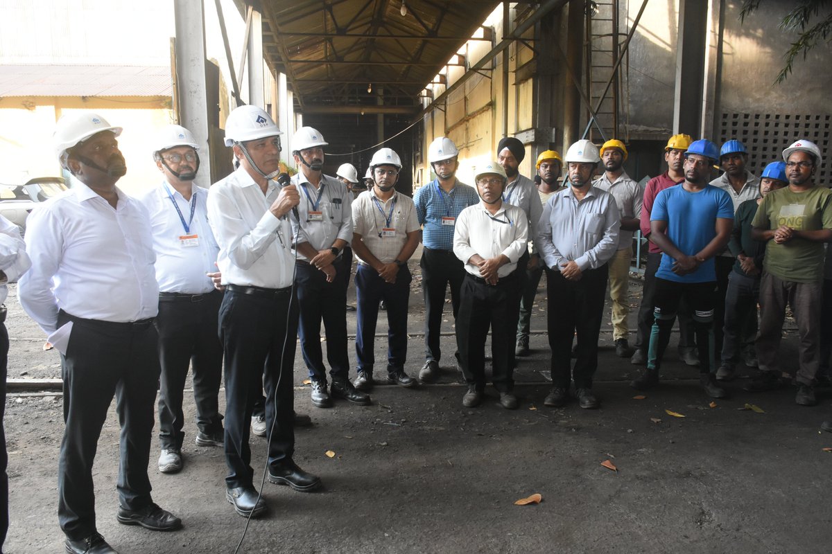 SAIL -Alloy Steels Plant records best monthly production in Steel Making , BBM Rolling and Saleable Steel  in August'25. Shri Surajit Mishra, Director Incharge  (Burnpur  &amp; Durgapur  Steel Plants)  and other senior officers visited SMS and BBM on 1st Sept and congratulated ASP