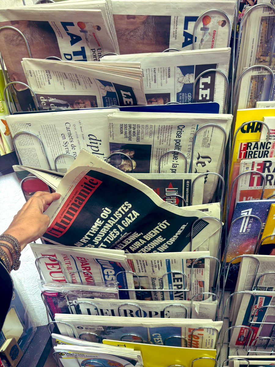 Le silence assourdissant de la presse française (à part <a href="/lhumanitemidcp2/">L'humanité</a> et une poignée d’autres) #ProtectJournalistinGaza #letreportersintoGaza <a href="/RSF_inter/">RSF</a> <a href="/Avaaz/">Avaaz</a>