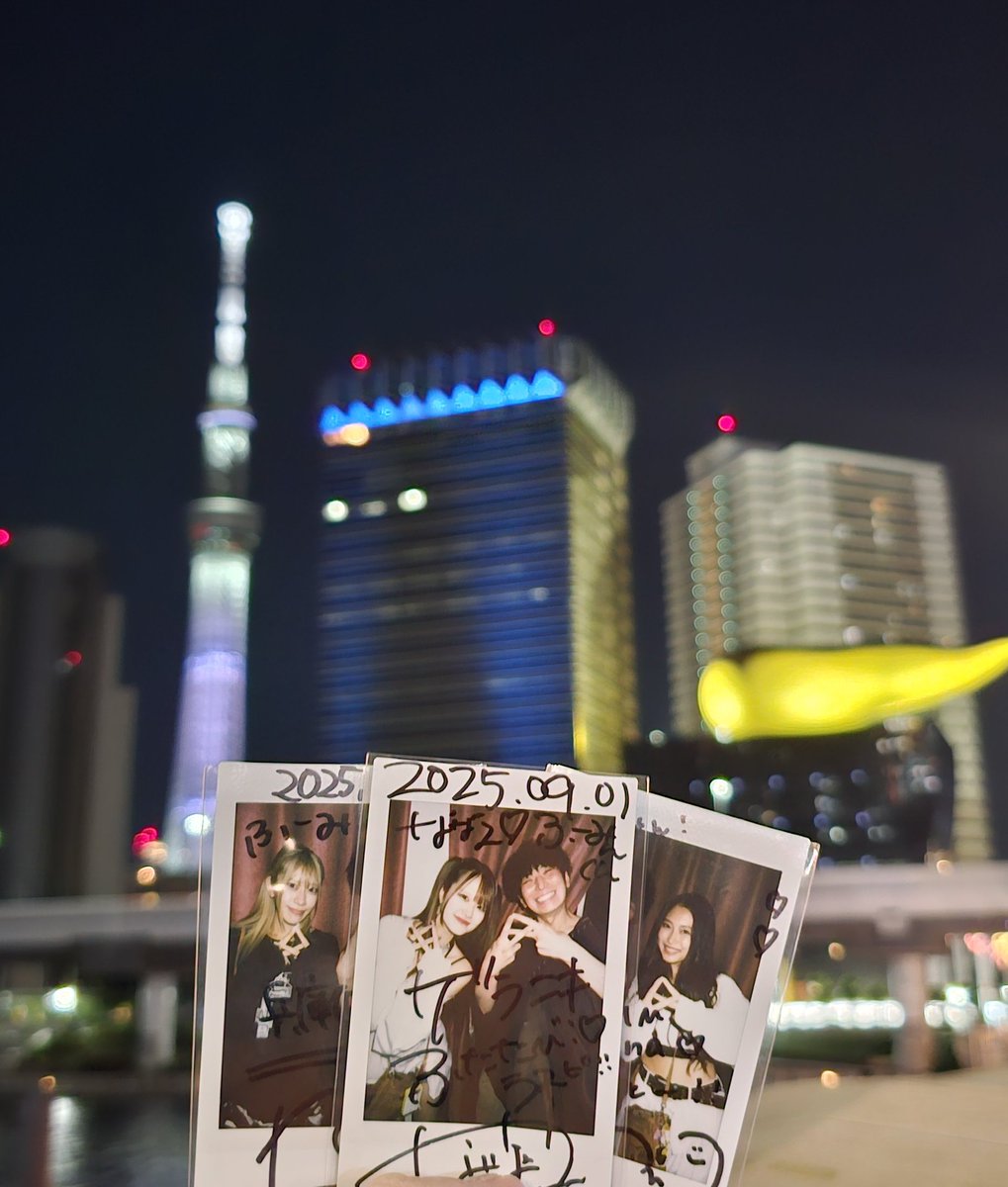 AKIARIMさん、やっぱり始まってました
曲予習していったぶん前より楽しめた気がするぅ！
今の時点で1番好きなALL IS WELL早速回収出来たので9月は勝ちました。圧倒的勝利です。
また絶対行きます！目標は全力振りコピです！よろしくお願いします！