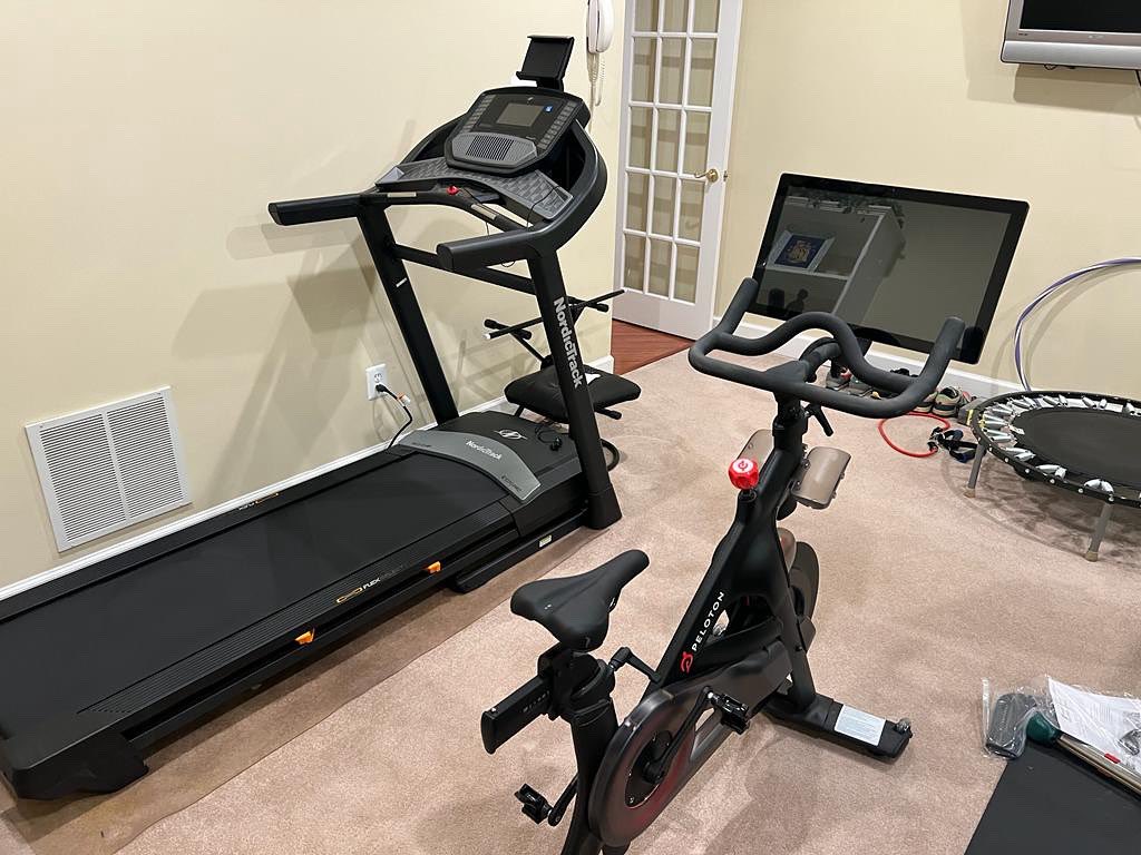 Top Peloton bike movers &amp; peloton TREADMILL MOVERS by furniture assembly experts - TREADMILL INSTALLERS FITNESS EQUIPMENT MOVING SPECIALISTS  - specialist in Washington DC, Maryland &amp; Virginia

furnitureassemblyexperts.com 
-
#furnitureassemblyexperts #washingtondc #maryland #virginia