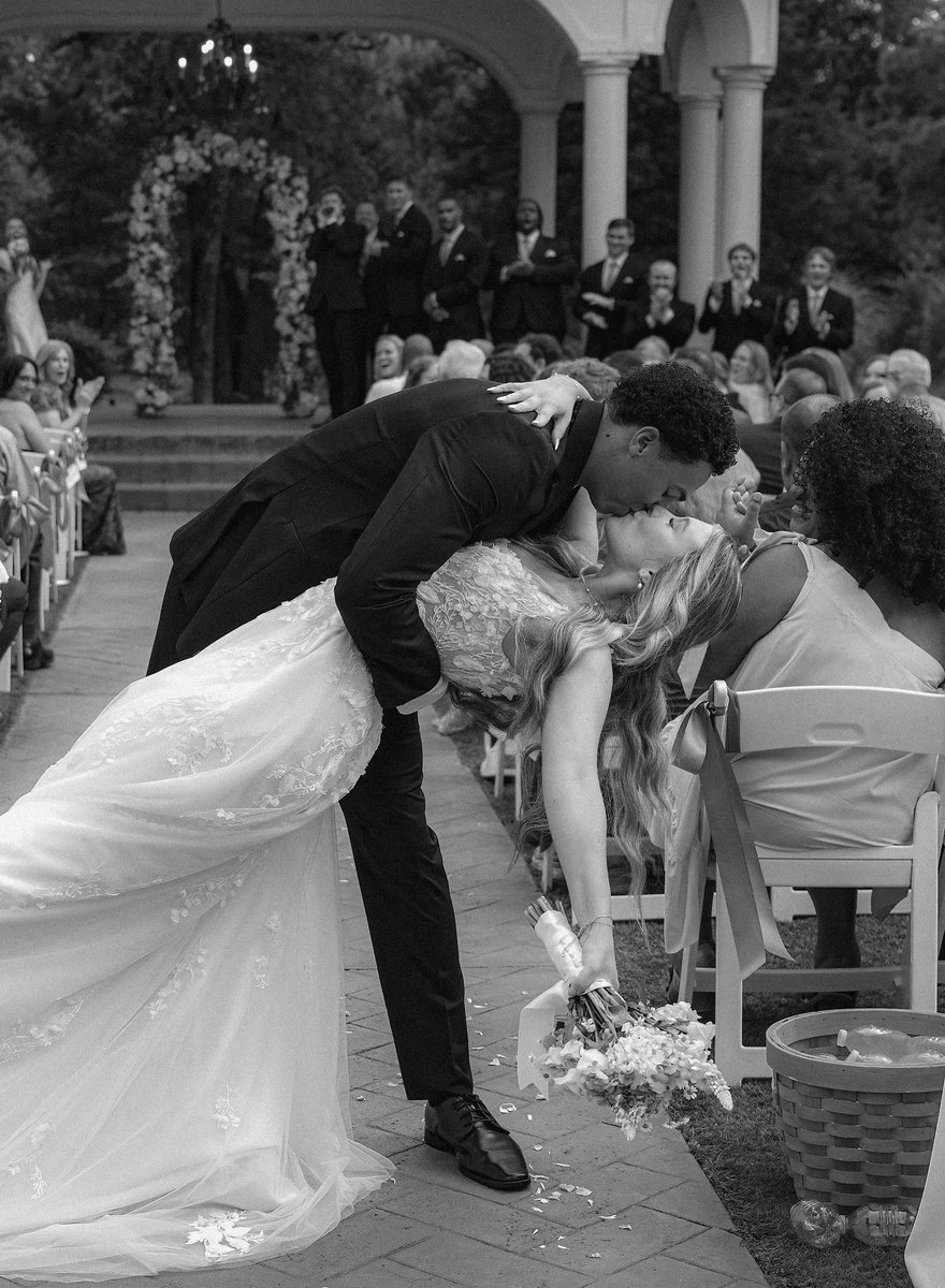 CadencWilliams1's tweet image. Month 2 with the love of my life. Every day is better than the last. Music is better, the sun is brighter, and the Lord blesses me with her each day!