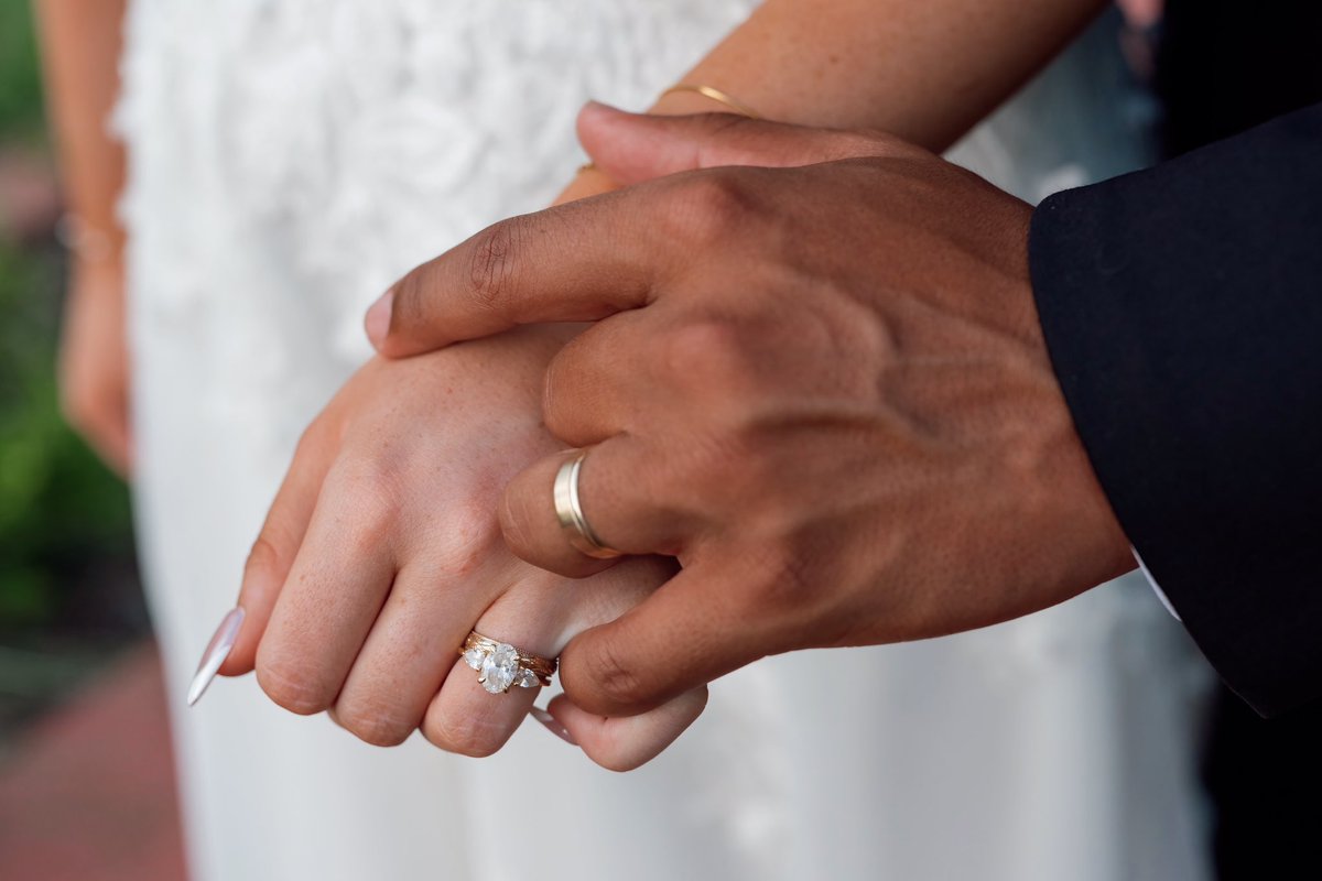 CadencWilliams1's tweet image. Month 2 with the love of my life. Every day is better than the last. Music is better, the sun is brighter, and the Lord blesses me with her each day!