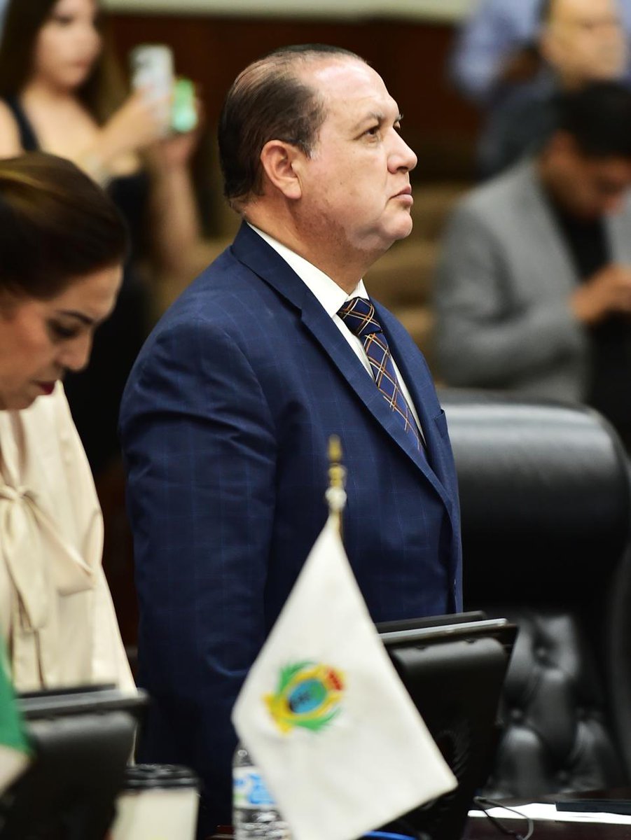El coordinador del grupo parlamentario del PRI en el Congreso del Estado <a href="/ErnestoAlanisH/">Ernesto Alanis</a> es a partir de este #Lunes, nuevo presidente de la Junta de Coordinación Política... Se comprometió a privilegiar el diálogo, la transparencia, la productividad y la construcción de acuerdos.