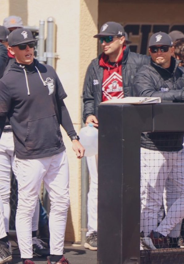 youngpbp's tweet image. Happy Birthday to @NMStateBaseball Hitting Coach @DBell_13. Rising ⭐️ in coaching and one of the best people you’ll come across in sports.

Have a great one, Bell. Great to have you in the Crimson &amp;amp; White again!
