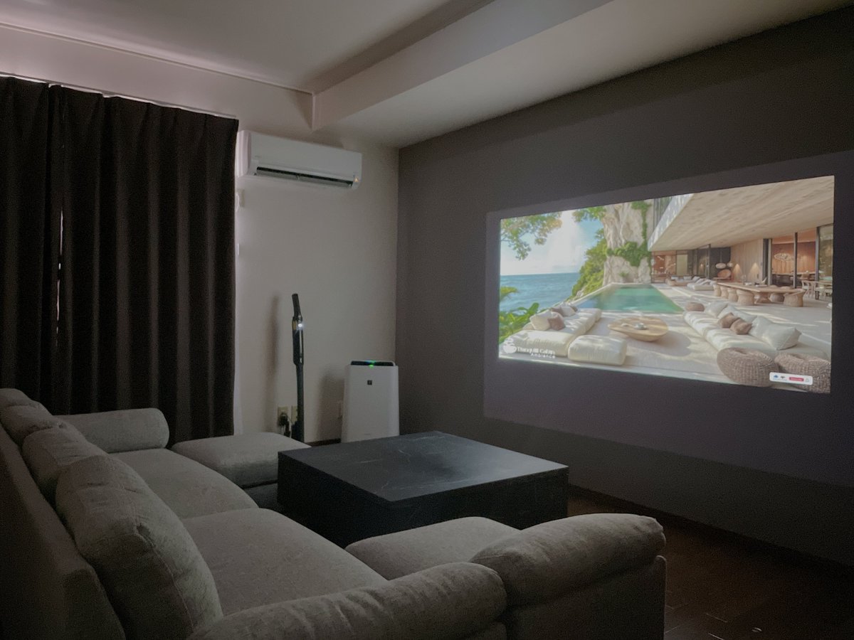 fp0000002's tweet image. わい
引越し無事完了
#livingrooms 
#desktopsetup 
#GamingSetup