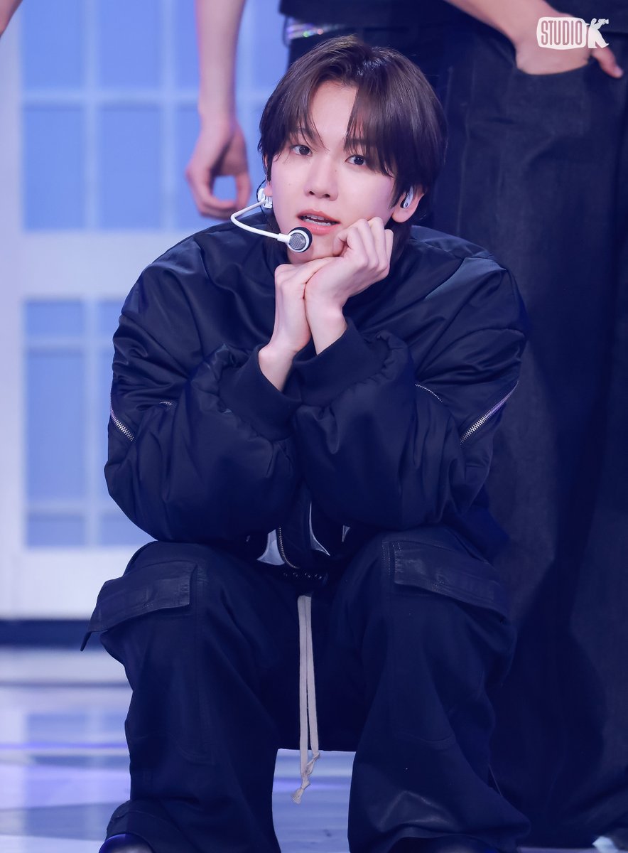 KBS Kpop (@studiok_twt) on Twitter photo 🏦 뮤직뱅크 금고 털이 🏦
(Music Bank Behind Photo📸)
#백현 (#BAEKHYUN)
뮤뱅 금고 OPEN✨
<a href="/BAEKHYUN_INB100/">BAEKHYUN_official</a>
#MusicBank #BehindPhoto #StudioK
#뮤직뱅크 #현장스틸 #뮤뱅 #금고털이 🏦 뮤직뱅크 금고 털이 🏦
(Music Bank Behind Photo📸)
#백현 (#BAEKHYUN)
뮤뱅 금고 OPEN✨
<a href="/BAEKHYUN_INB100/">BAEKHYUN_official</a>
#MusicBank #BehindPhoto #StudioK
#뮤직뱅크 #현장스틸 #뮤뱅 #금고털이