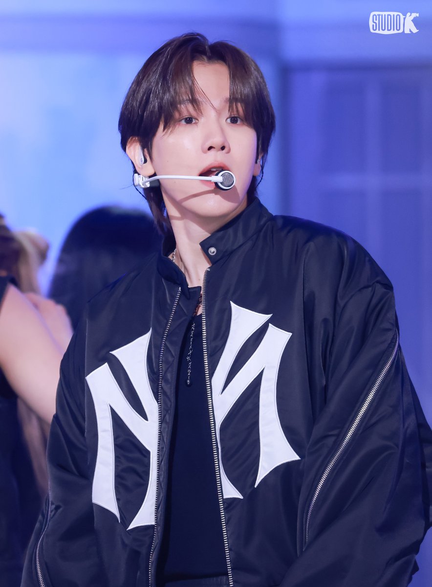 KBS Kpop (@studiok_twt) on Twitter photo 🏦 뮤직뱅크 금고 털이 🏦
(Music Bank Behind Photo📸)
#백현 (#BAEKHYUN)
뮤뱅 금고 OPEN✨
<a href="/BAEKHYUN_INB100/">BAEKHYUN_official</a>
#MusicBank #BehindPhoto #StudioK
#뮤직뱅크 #현장스틸 #뮤뱅 #금고털이 🏦 뮤직뱅크 금고 털이 🏦
(Music Bank Behind Photo📸)
#백현 (#BAEKHYUN)
뮤뱅 금고 OPEN✨
<a href="/BAEKHYUN_INB100/">BAEKHYUN_official</a>
#MusicBank #BehindPhoto #StudioK
#뮤직뱅크 #현장스틸 #뮤뱅 #금고털이