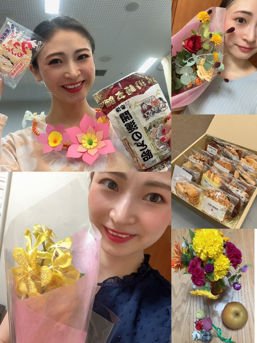 chii2991's tweet photo. 神奈川巡演で演劇鑑賞会の皆さまに頂いたプレゼントたち🎁(写真撮れたものだけ)
飴にお菓子に梨に手作りのお花やレイ🌸
迎えてくださる準備に留まらず、いつも素敵なお心遣いが嬉しいです💓初日と千秋楽には横断幕まで❣️皆さんの演劇への愛が伝わる瞬間の一つですね✨本当にありがとうございました😊 https://t.co/gd3qSIVlA6