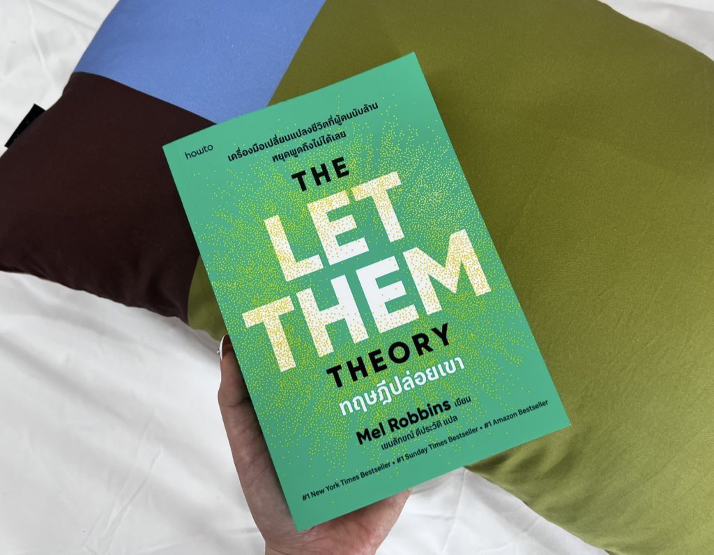 nchdaq's tweet photo. ยังยืนยันว่าหนังสือ The let them theory คือเบิกตาเบิกมุมมองมาก ‘อย่าเสียเวลากับสิ่งที่ไม่เลือกเรา’ อ่านสนุก อ่านง่าย แล้วมันเหมือนยิ่งอ่านยิ่งปลดล้อคบางอย่างในใจได้อะ เป็นหนังสืออีกเล่มในปีนี้ที่ดีใจที่ได้อ่าน💌
: https://t.co/ANxrQBwSt0 https://t.co/bpahCGen3J
