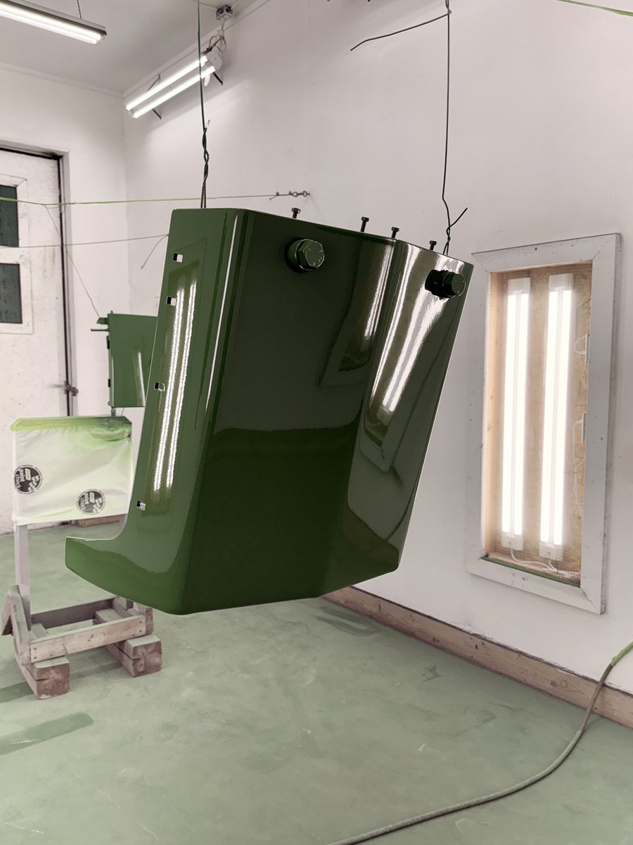 ScanlanTractor's tweet image. A little more paint work on the 2510