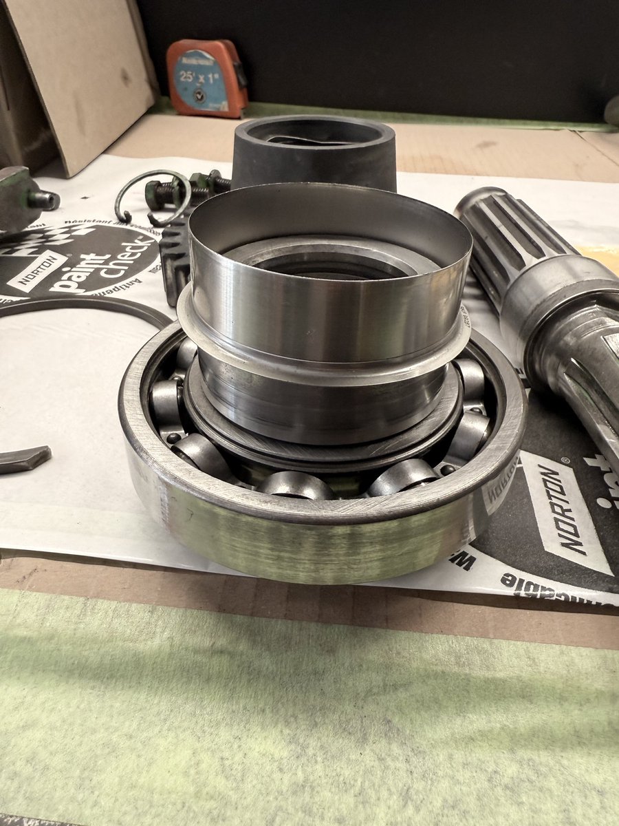 ScanlanTractor's tweet image. PTO seal on the 2510 had to put a speedi sleeve on where the seal rides