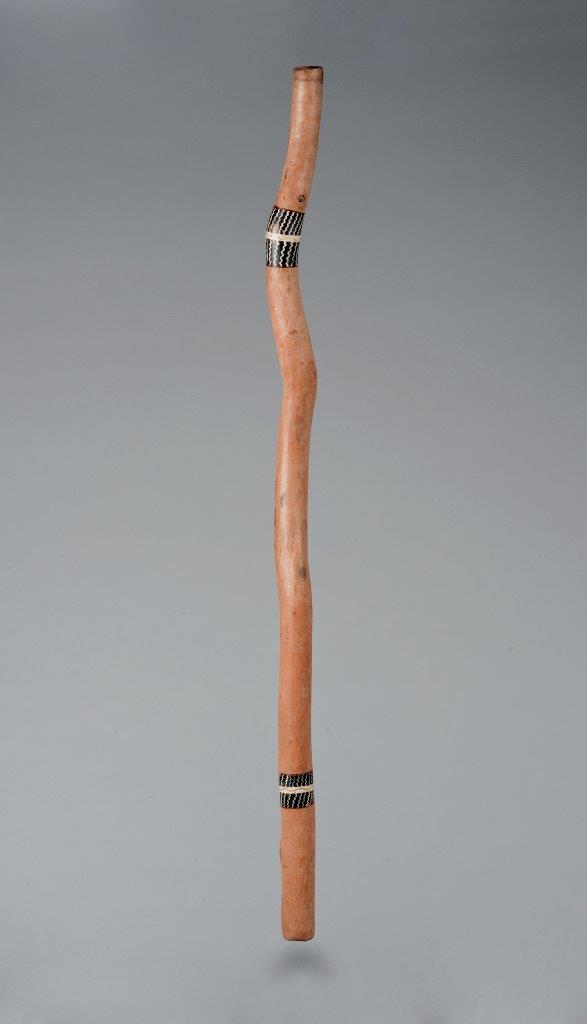 In the spotlight at the MIM this month: the didjeridu, a primordial trumpet of Aboriginal Australia 🌏✨
📍 On display on our Traditional Instruments floor.
More info: tinyurl.com/k9ywwsr9
#MIMBrussels #Didgeridoo