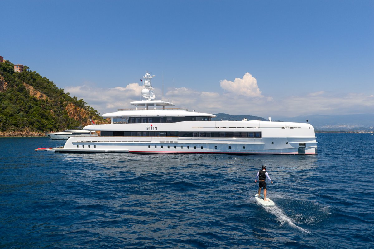 Looking for a reason to charter BIJIN? We've got seven.⁠
⁠
Head to the link below to hear from our charter team why you should choose BIJIN for your next charter 🎋⁠

yac.ht/charter_BIJIN_