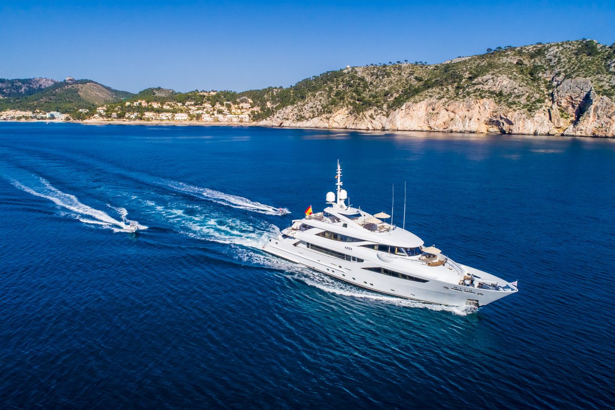 AZIZA

Creating unforgettable charter experiences, this sleek Italian tri-deck motor yacht blends modern design with seamless luxury.

With remaining availability for September, find out more below. 🔗

yac.ht/charter_AZIZA_