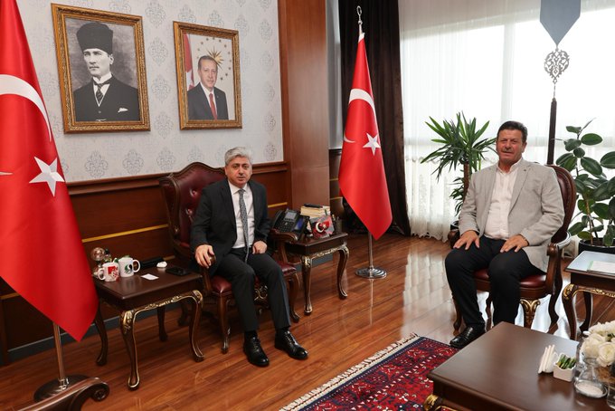 Vali Rahmi Doğan’dan Akyazı Belediyesi’ne ziyaret