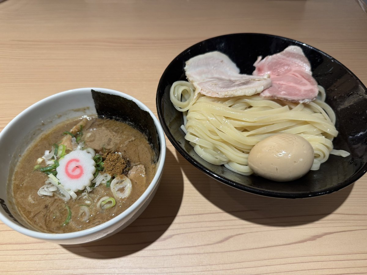 UNDERGROUND RAMEN 頑者 ららぽーと新三郷店
特製つけ麺(濃厚)
