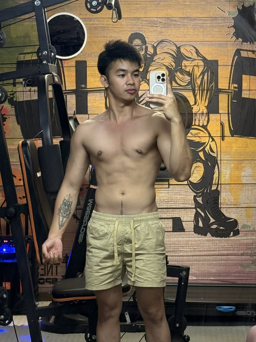 markuscale's tweet image. with or without?