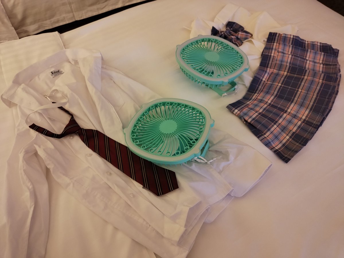 🥂🍻🍺酒店房已取 🍬🍭仲有位呀😊🍬 等緊你地 。 8點見