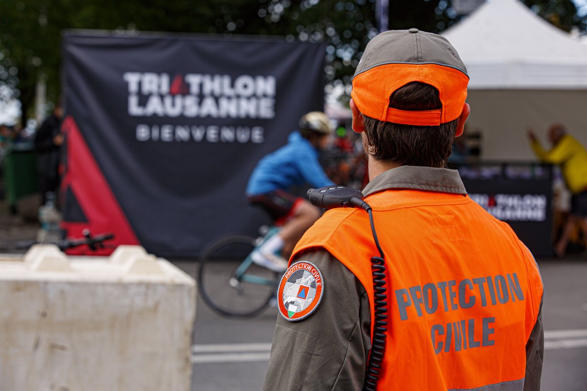 PCiVD's tweet image. 🏊🏻‍♂️🚴‍♀️🏃🏾‍♀️Le triathlon de Lausanne a eu lieu ce weekend sous l'œil attentif des partenaires sécuritaires encadrant la course.

Avec des actions de ravitaillement et de gestion du trafic notamment, L'ORPC Lausanne-District a soutenu la police et les organisateurs.

📸 Laurent Cagna