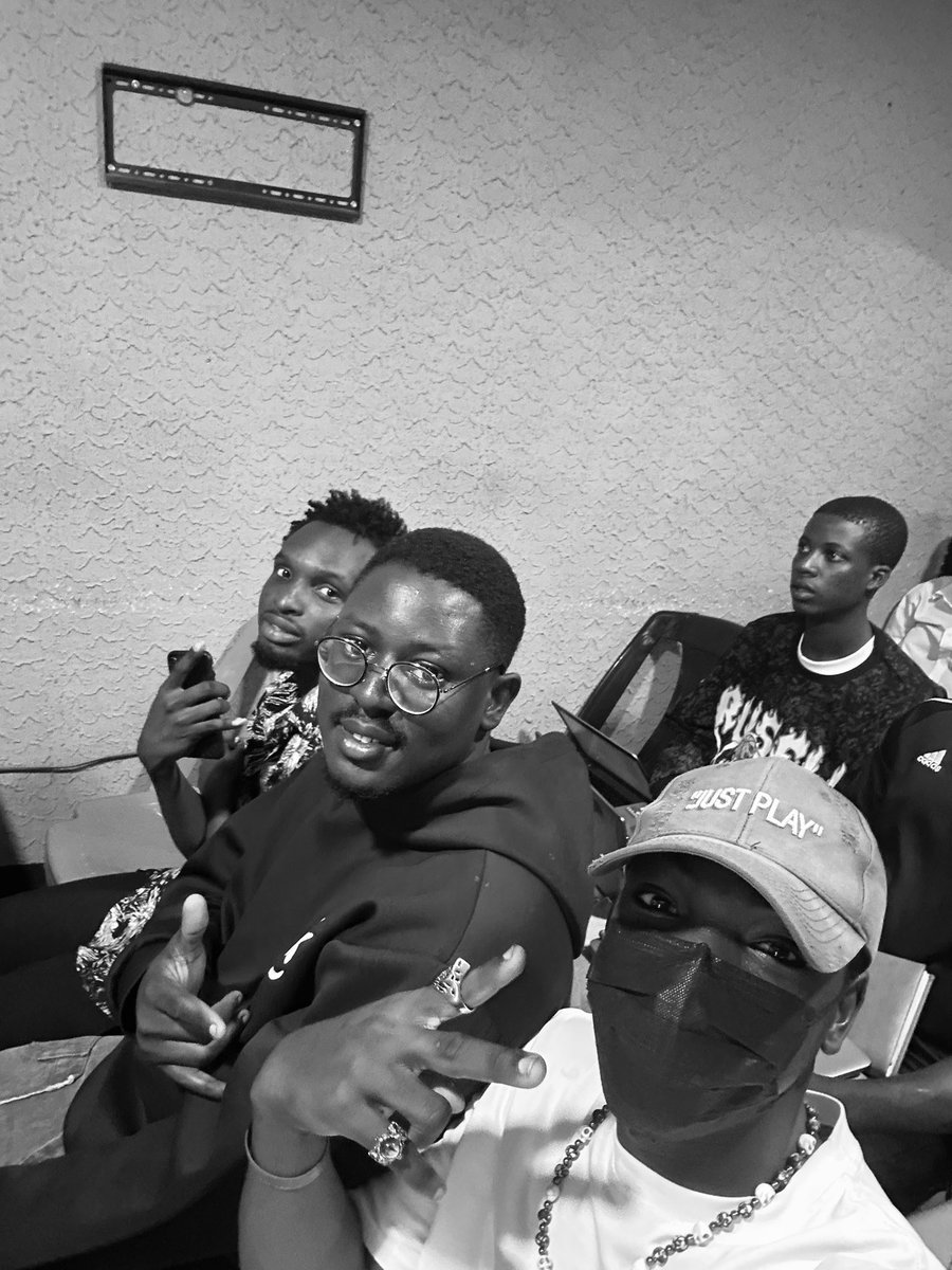 dicecreates_0's tweet image. Here with my Python gurus 🐍
@HamplusHub @ThePSF @djangoproject @hamplustech