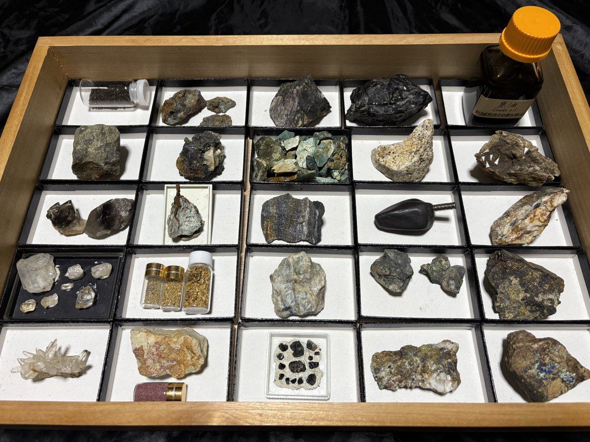 金*粒様 砂金(18) 金*粒様 砂金(18) 3.52gの小さな砂金・薄片金 ビクトリア州