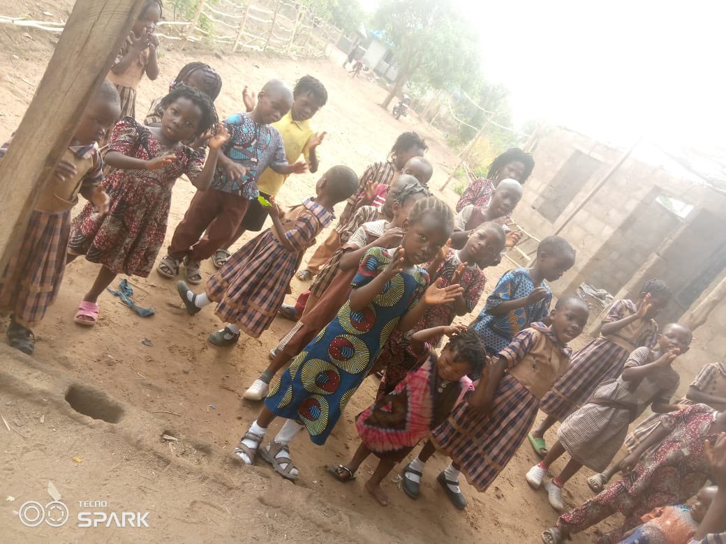 adewolaadekunl1's tweet image. Their future starts with you! 🎓💙 Many orphans dream of school but can’t afford it. Help us give them an education today. We’re seeking $500 in support. Donate now: …balaiseiyanuevangelicalministries.org/donations/give… #GiveAChildAChance