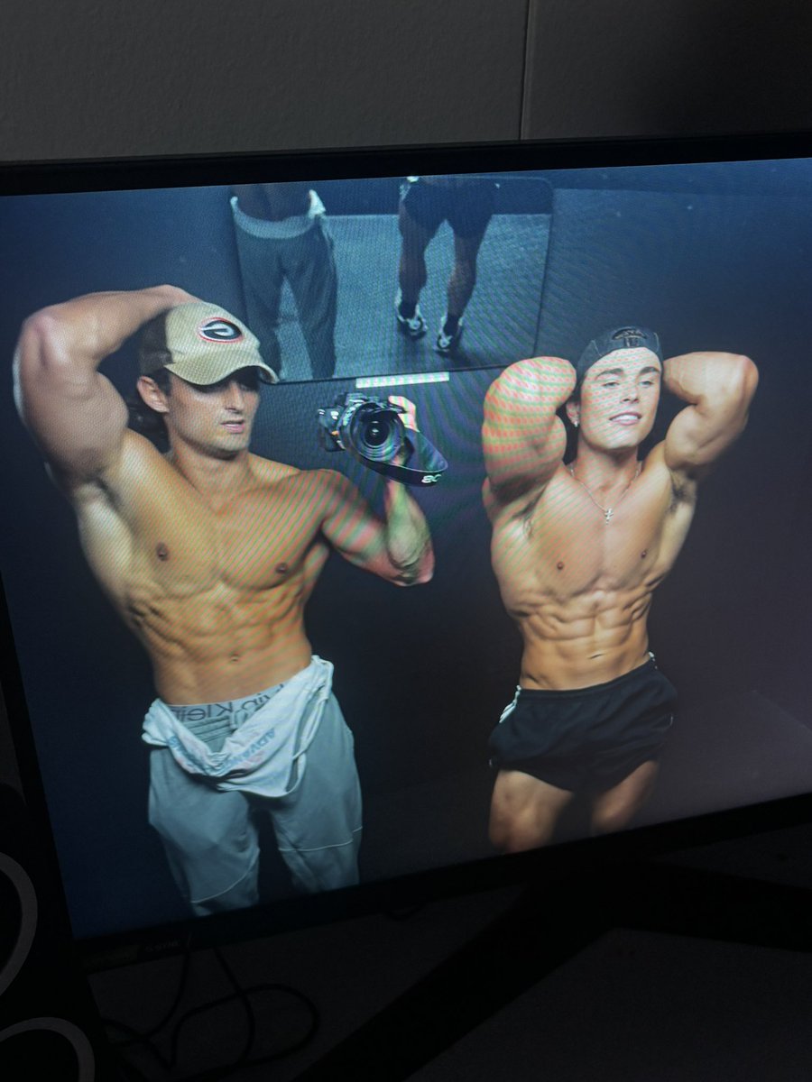 CMONEY121202's tweet image. 3 alphas draining @JMONEYaus @Fmoney007 tonight on the Gold Coast 🤑🤑 who’s brave enough to serve ?