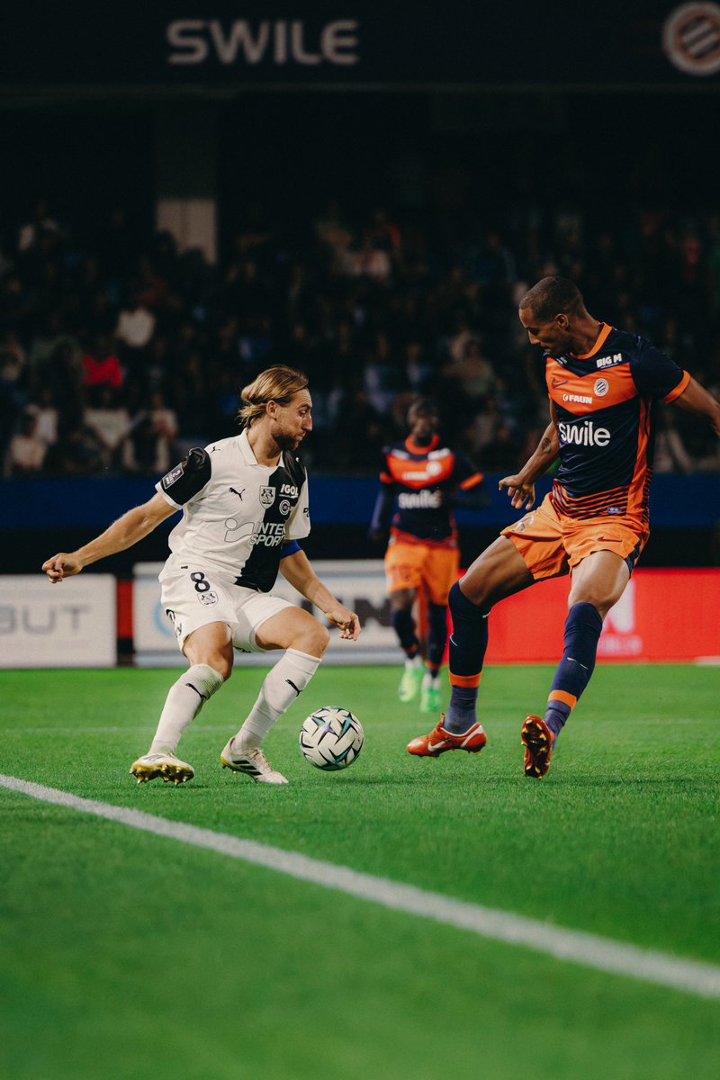 AmiensSC's tweet image. 🔙 Retour sur #MHSCASC

Après une ouverture du score rapide signée Rayan Lutin, nos Amiénois ont résisté aux assauts montpelliérains et repartent de la Mosson avec un bon point. 🎥 bit.ly/4mx8Bs7