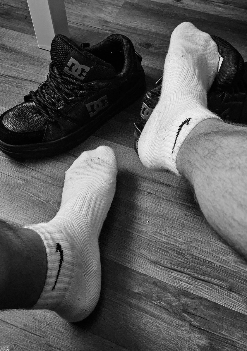 SebixTrampler's tweet photo. DC CORE.
#trampling #DCshoes #sneakerhead #shoestyle #blackfit #undergroundvibes #streetwear #urbanstyle #monochrome #powerpose #dominacja #strongvibes #grip #menswear #footwearfashion #shoeslover #stylemen #sneakerlife #urbanvibes #hardstyle https://t.co/pInx22lwwl