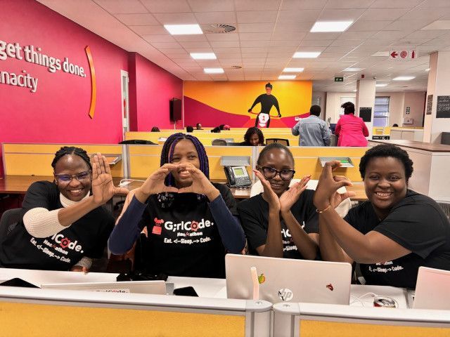 TechSmart tweet media