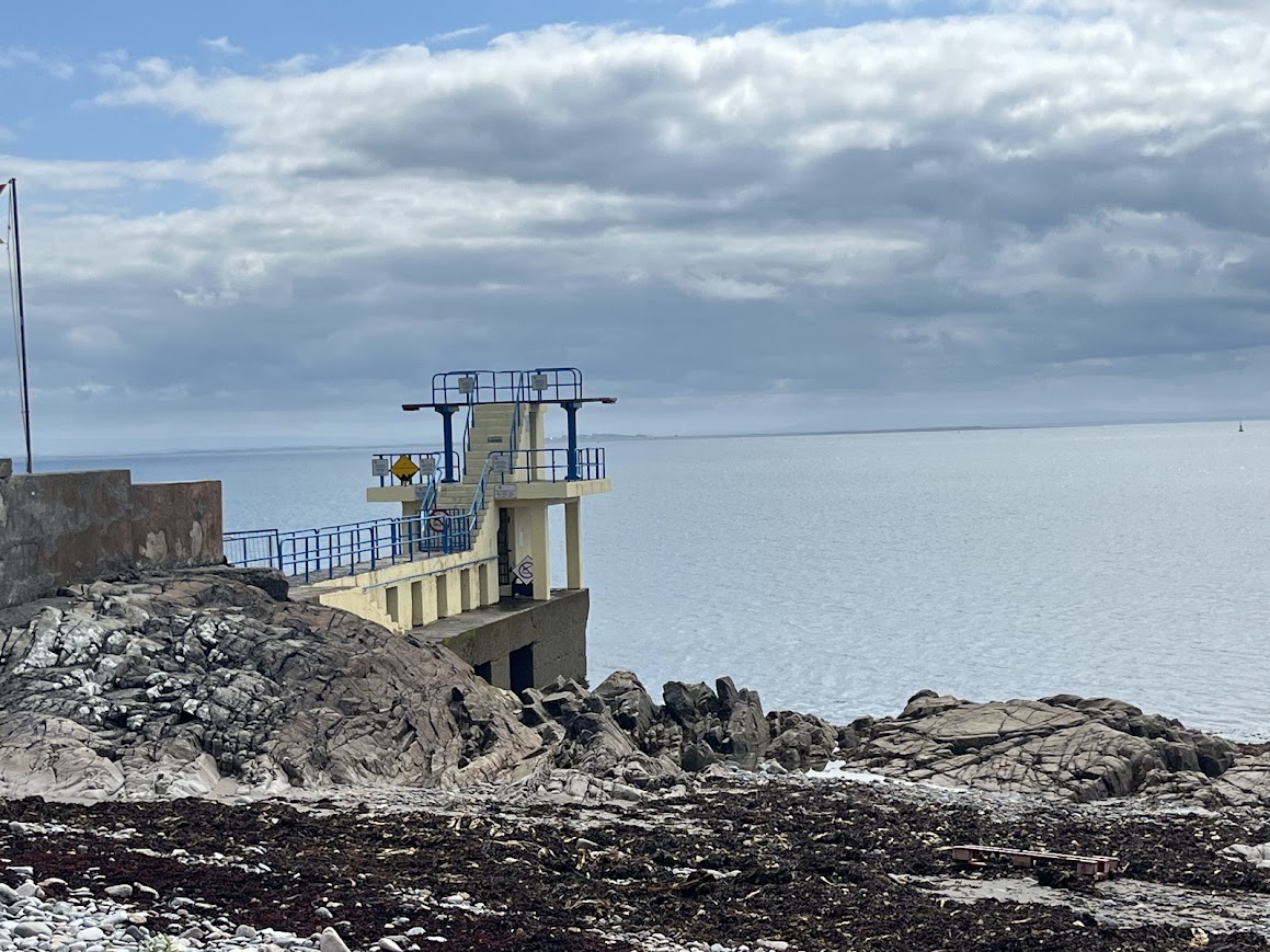 Look before you leap. 
High Tide - Low Tide.
No matter where the tide is, there are always folks swimming, jumping and diving off Blackrock diving tower in #Salthill on the #WildAtlanticWay 
Photos; <a href="/bgnolan/">Brian Nolan #Storyteller #Galway #WalkingTours</a>