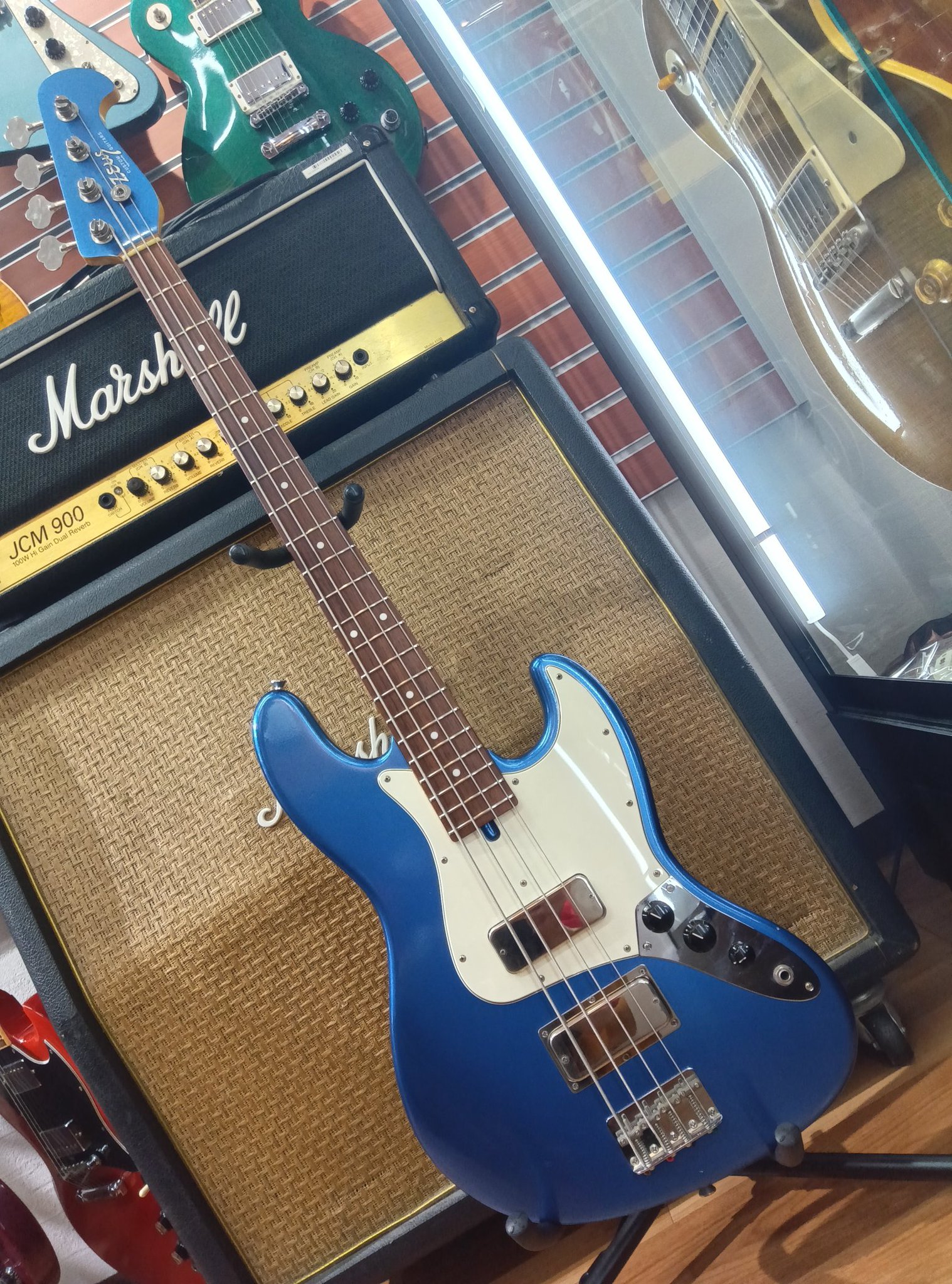 GzwUyxIa0AA0daB.jpg:large