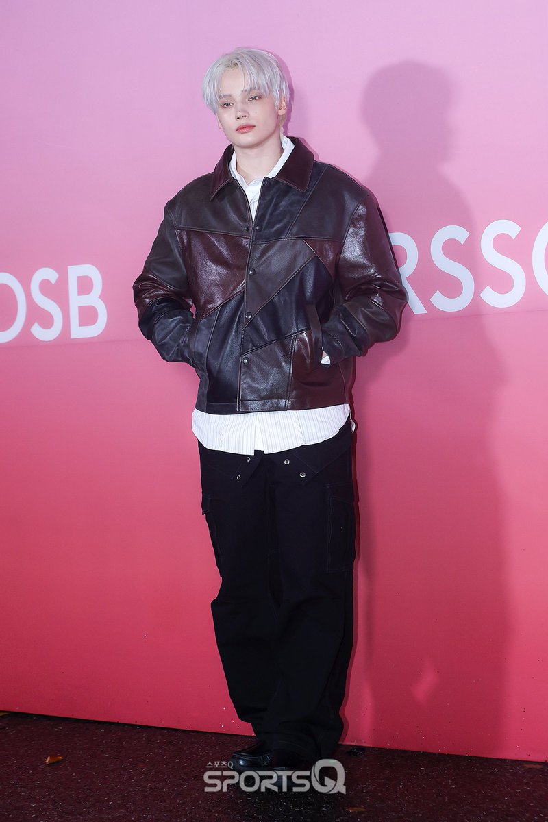 [#포토Q] 250901 ‘휴닝카이’ 2026 S/S SFW

📌sportsq.co.kr/news/articleVi…

#휴닝카이 #HUENINGKAI
#투모로우바이투게더 #TOMORROW_X_TOGETHER #TXT
#ADSB #AnderssonBell #앤더슨벨
#서울패션위크 #Seoulfashionweek #SFW26SS