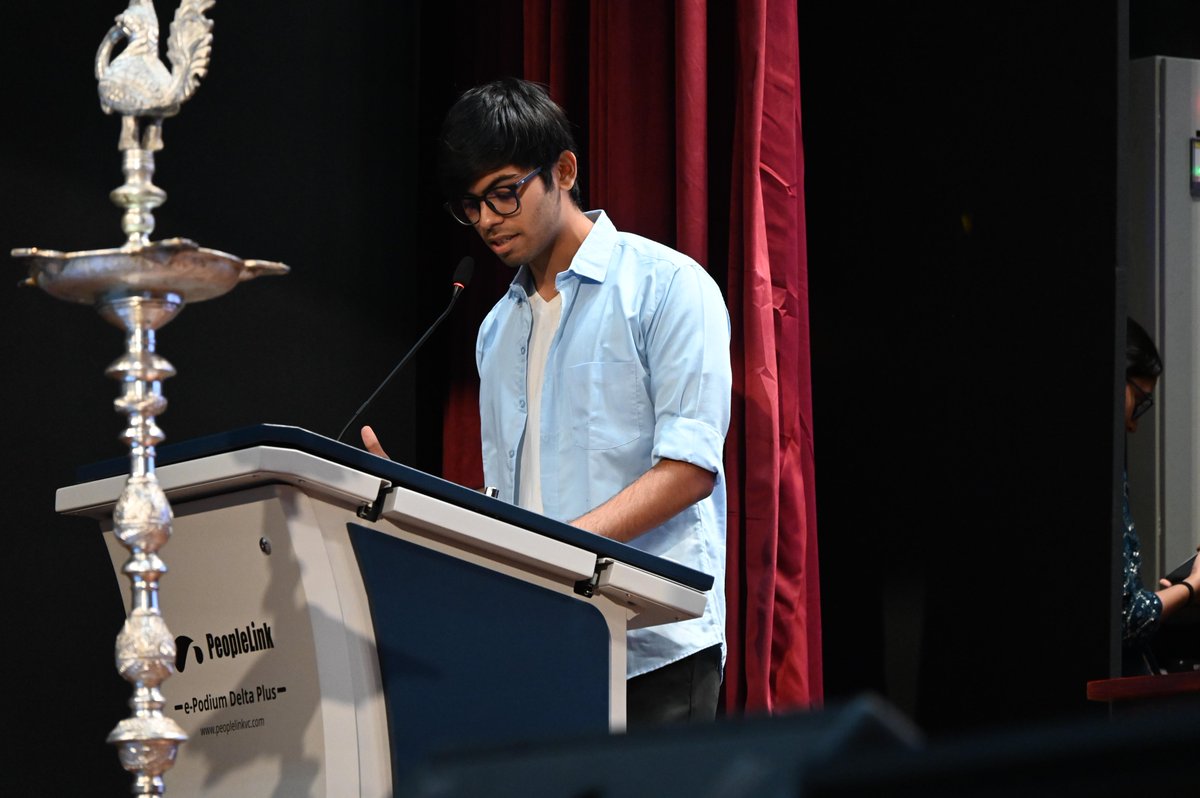 cse_iitism's tweet image. Udbhav 2025 on 30th Aug at IIT(ISM) Dhanbad was graced by Chief Guest Shri A.K Sinha (Executive Director, C-DAC, Mumbai). Highlights: Maheshwar Reddy Chennuru as Alumnus of the Year, Satyam Jha (GATE 2025), Microsoft as Best Company, BufferedReader v7.1 & SARC Website launch.