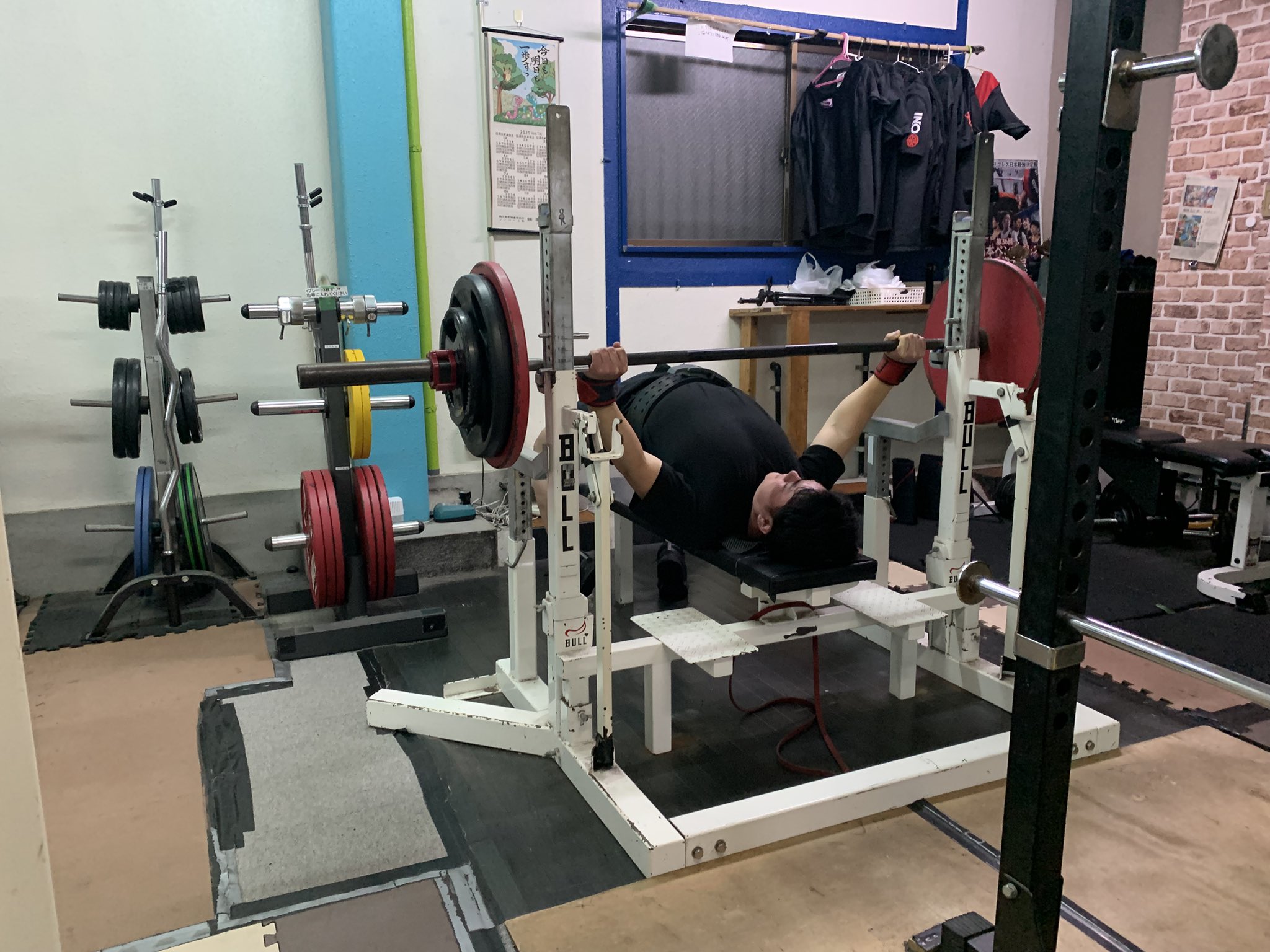 バキバキベンチプレス バキバキベンチプレス Japanese champion teaches bench press